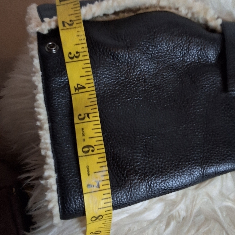 Tommy Girl  Black Pebbled Leather Fleece Lined  Knee High Boots 8 - Picture 10 of 15